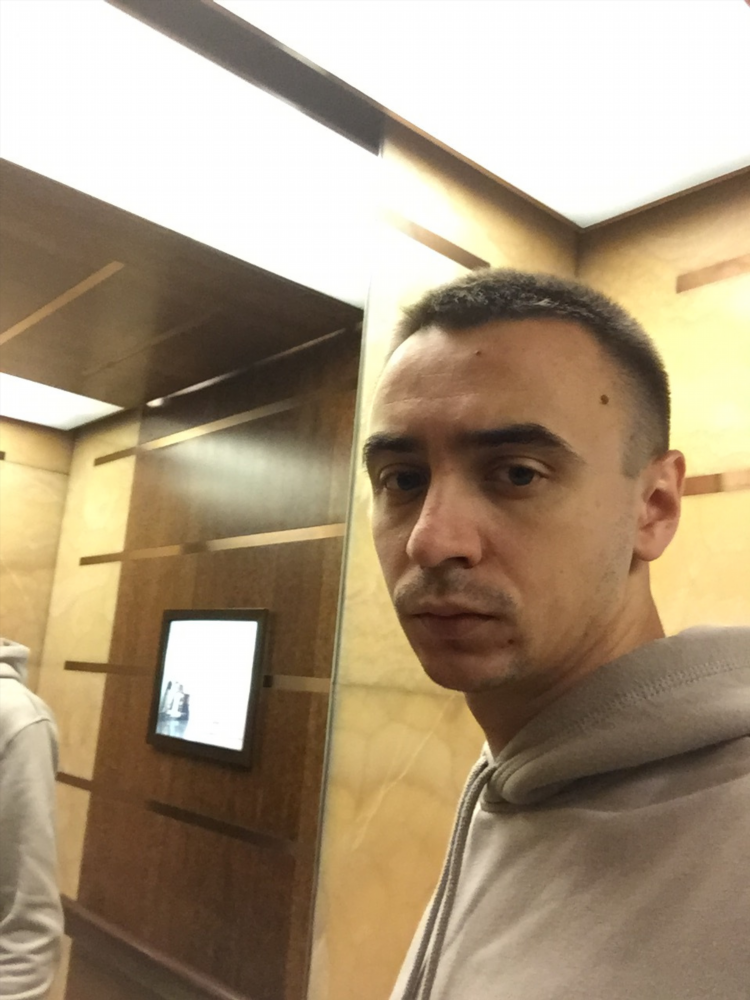Ищу парня в москве
