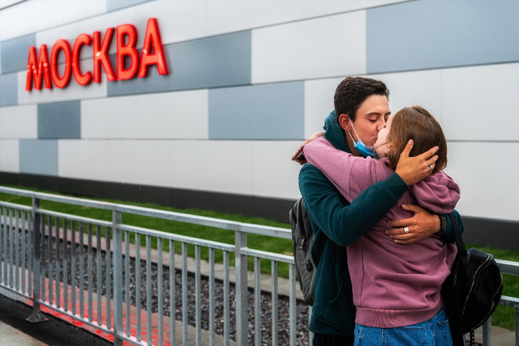 Познакомиться с девушкой в москве для серьезных отношений